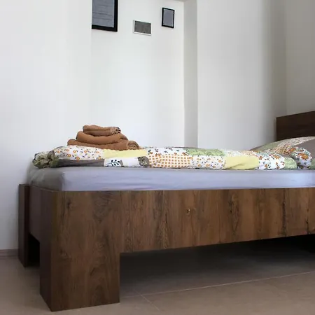 V Podhradi 3* Bečov nad Teplou