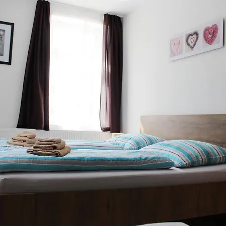 Aparthotel V Podhradi *
